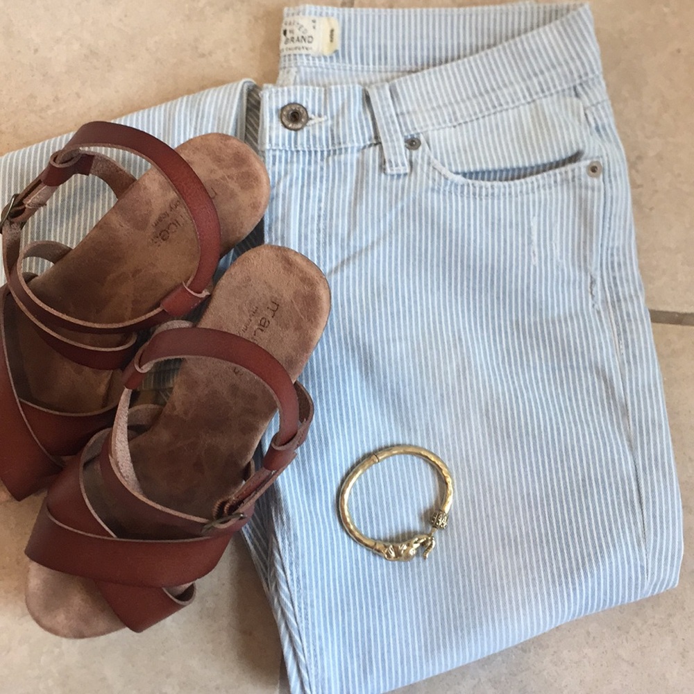 Pinstriped ankle length jeans.